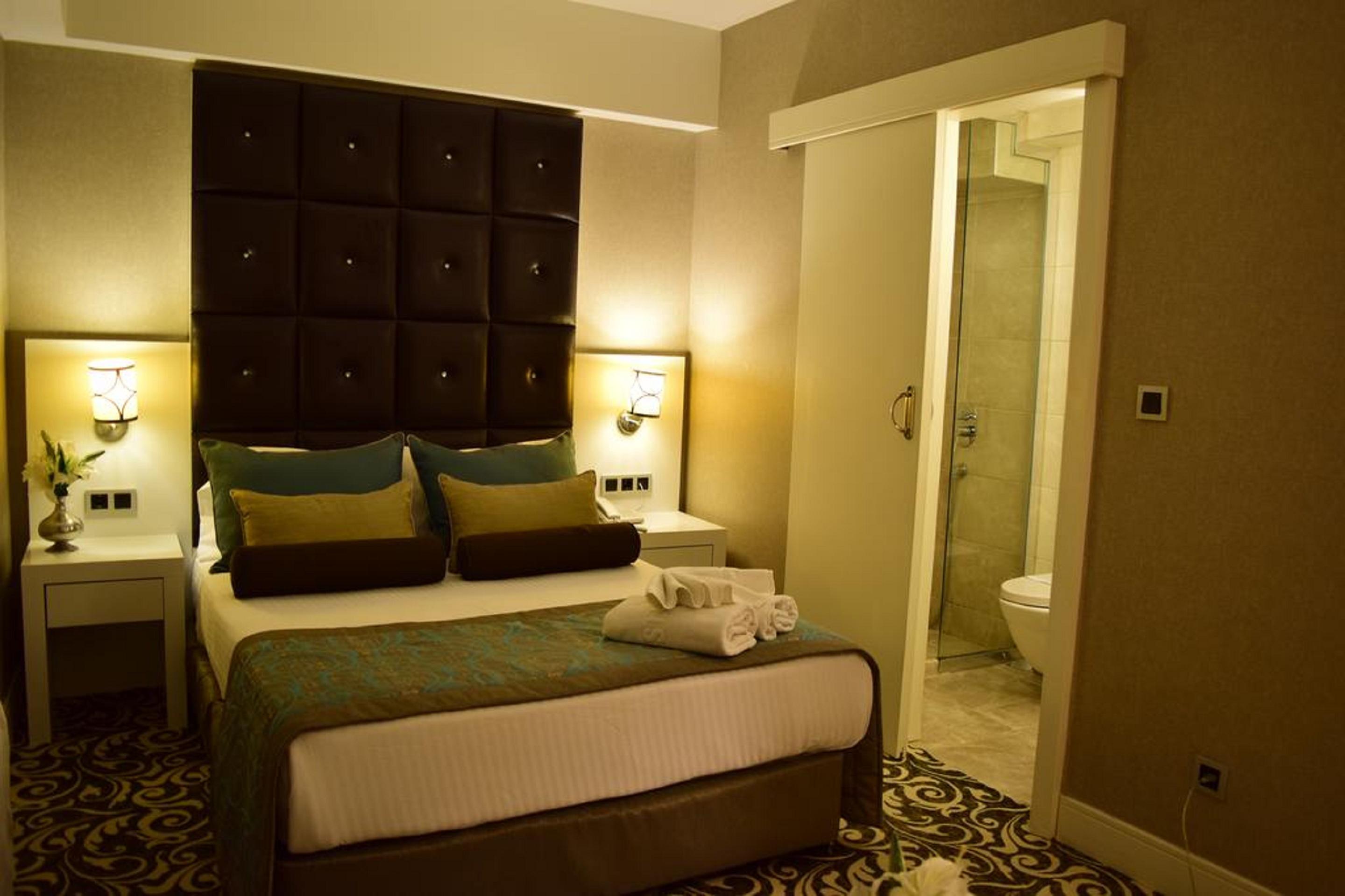 Taksim Line Hotel Istanboel Buitenkant foto