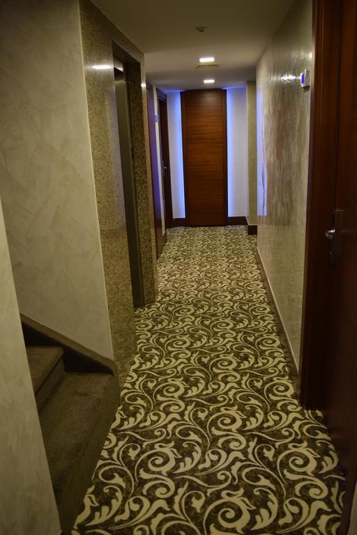 Taksim Line Hotel Istanboel Buitenkant foto