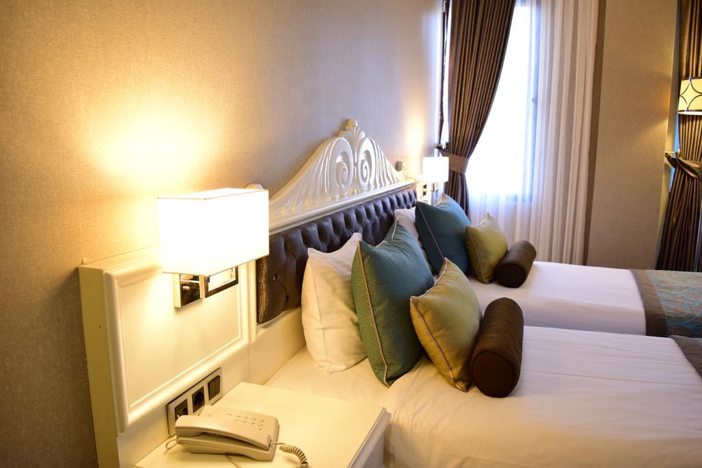 Taksim Line Hotel Istanboel Buitenkant foto